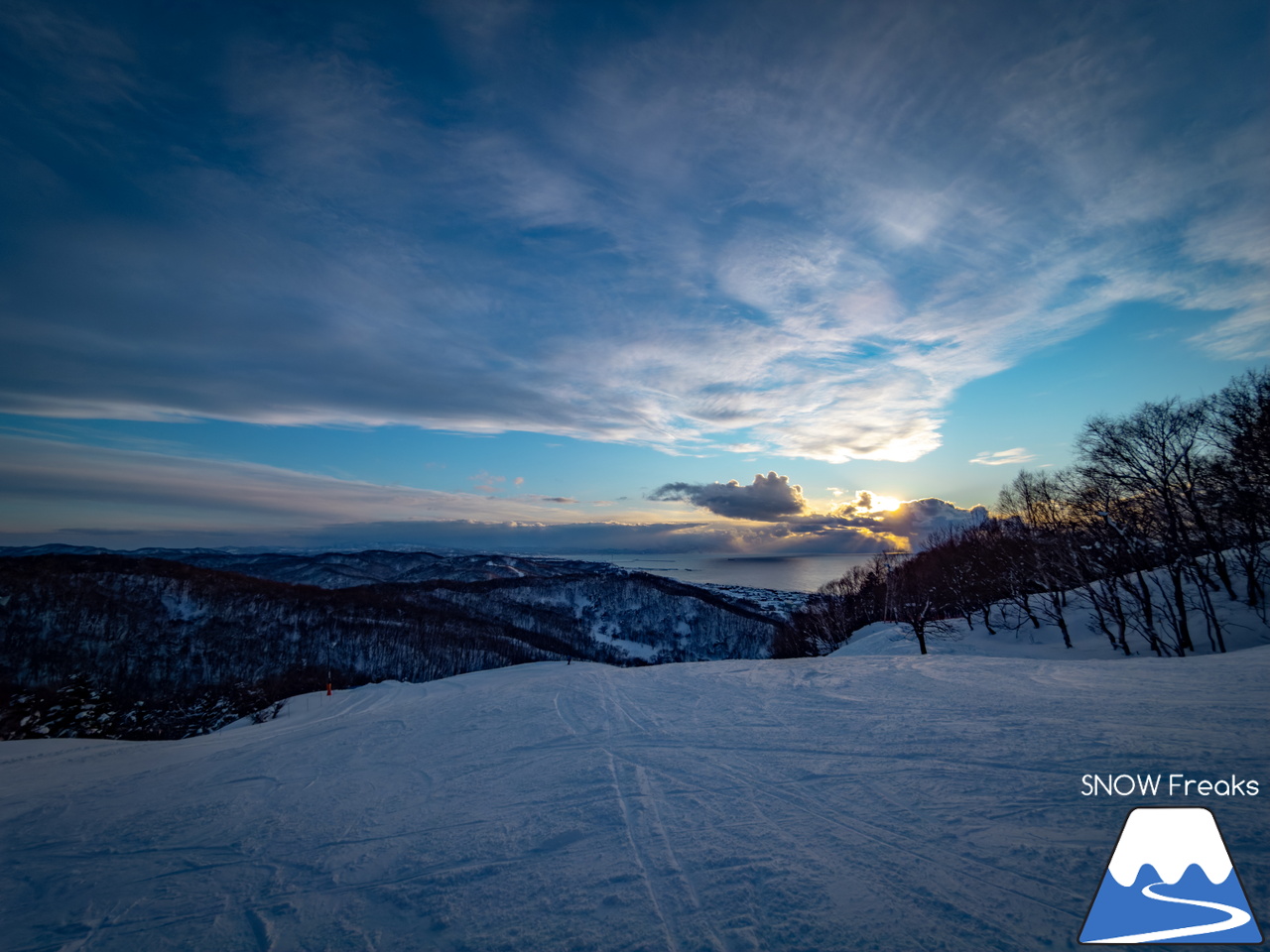 小平町望洋台スキー場｜晴れた日の午後。夕景を眺めながら、まったり滑るのが最高なローカルゲレンデ。